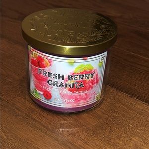 Berry candle